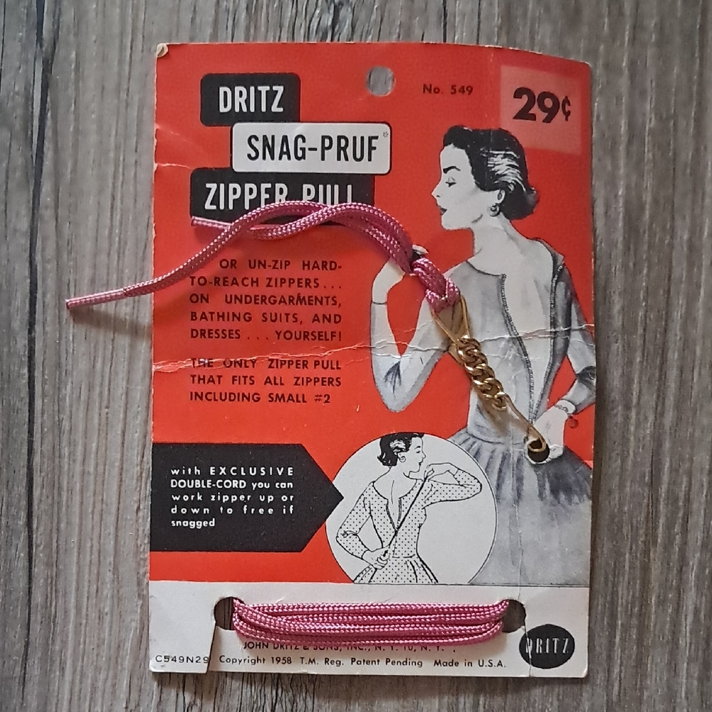 Pink Snag-Pruf Zipper Pull